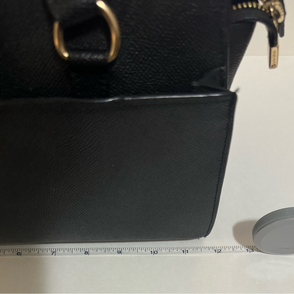 Coach Avary Caryall - Picture 13 of 16